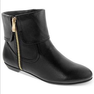 Chinese Laundry Ankle Boots